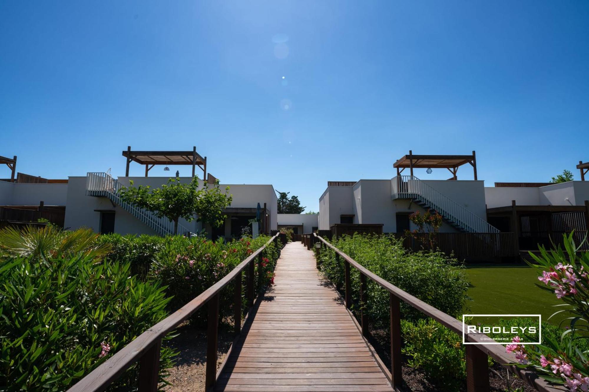 Villa T3 Climatisee En Residence Avec Piscine Vias Zewnętrze zdjęcie